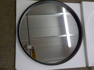 lot 263 image: 26 Round Framed Mirror...