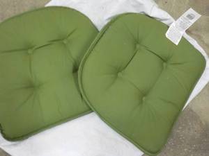 lot 264 image: 2 - 17 x 15 Green Chair Cushions...