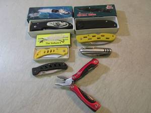 lot 107 image: 6 Knives and Multi-Tool  RMDR...