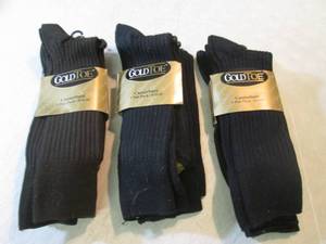 lot 127 image: 9 Pair of Mens Socks 6 Black 3 Bro...