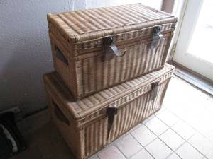 lot 150 image: Set of 2 Wicker Trunks with Leather...