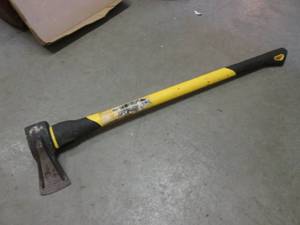 lot 155 image: Rockforge Splitting Axe 33 14 Lon...