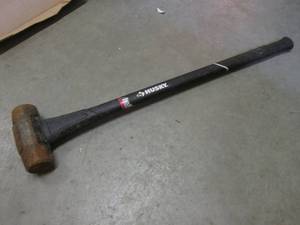 lot 156 image: Husky Sledge Hammer 35 Long  G-1...