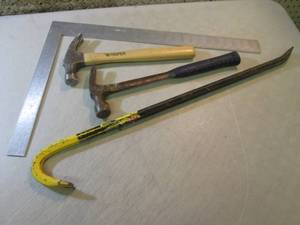lot 158 image: 2 Hammers Pry Bar and Framing Squar...