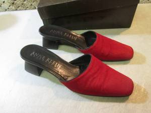lot 165 image: Pair of Anne Klein Collection Red L...