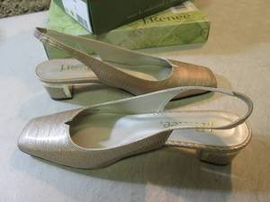 lot 166 image: Pair of J. Renee Taupe Ladies Shoes...