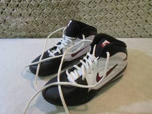 lot 168 image: Pair of Boys Nike AV Pro 3 Shoes S...