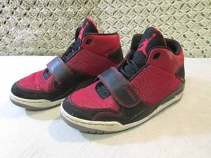 lot 172 image: Pair of Mens Jordan V IV III Shoes...