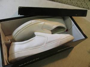 lot 191 image: Pair of Mens Madden White Shoes Si...