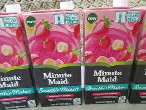 lot 242 image: 4 Minute Maid Smoothie Makers Straw...