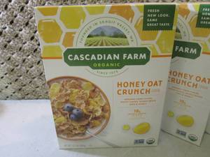 lot 246 image: 5 Boxes Organic Honey Oat Crunch Ce...