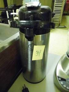 lot 34 image: Air Pot