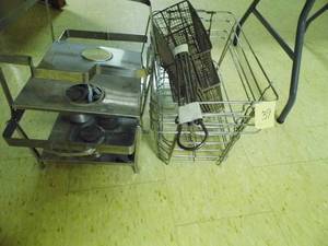 lot 39 image: Lot of 2 Fryer Baskets - 4 Chaffing Holders