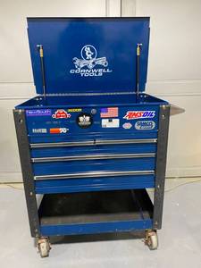 lot 4 image: Cornwell Tool Cart