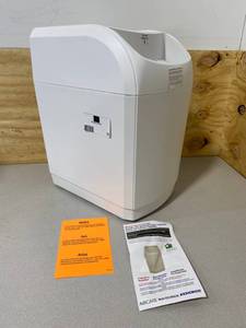 lot 14 image: AIRCARE 6-Gal. Evaporative Humidifier for 2,300 sq. ft.
