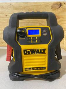 lot 20 image: DEWALT 1400 Peak Amp Jump Starter with Digital Compressor