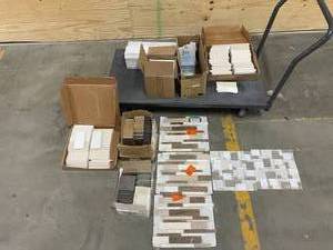 lot 40 image: Huge lot of Miscellaneous tile