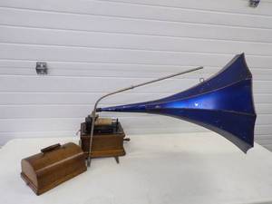 lot 2 image: Edison Fireside photograph with Thomas Edison Standard Custom painted bell  model B phonograph  untested with all parts present - WOW