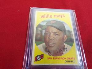lot 36 image: 1959 Willie Mays Topps Card # 50