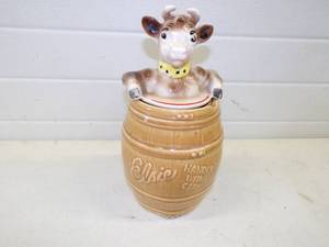 lot 94 image: Vintage Elsie Cow Cookie Jar