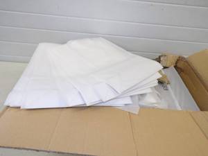 lot 101 image: Large box of Retail Bags 200 16 x 13 x 6