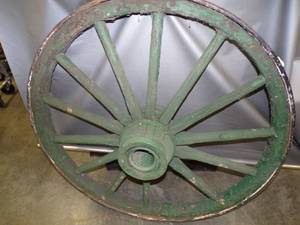 lot 126 image: Antique Wagon Wheel