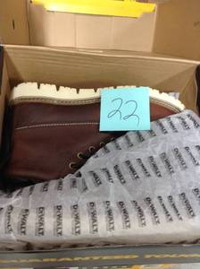 lot 22 image: DeWalt Canton PT Mens Work Boots Size 9.5M DXWP84361 not used