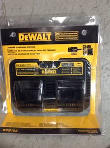 lot 28 image: DEWALT 12-Volt to 20-Volt MAX Lithium-Ion Dual Port Jobsite Fast Charging Station with (2) USB Ports in good condition