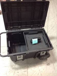 lot 39 image: 26 in. Connect Rolling Tool Box Black in good condition