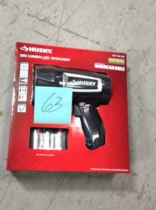 lot 63 image: Husky 500 Lumen LED Compact Unbreakable Spotlight not used