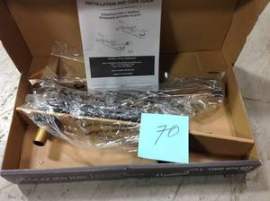 lot 70 image: Glacier Bay Constructor 2-Handle Standard Kitchen Faucet in Chrome in good condition