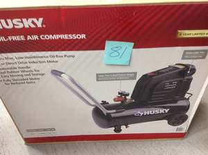 lot 81 image: Husky 8G 150 PSI Hotdog Air Compressor in good condition