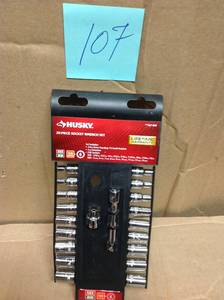 lot 107 image: Husky 14 in. Drive Ratchet SAEMetric Standard Socket Set (20-Piece)  in good condition
