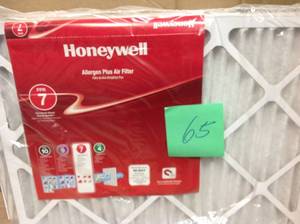 lot 65 image: Honeywell 14 in. x 18 in. x 1 in. Allergen Plus Pleated FPR 7 Air Filter not used