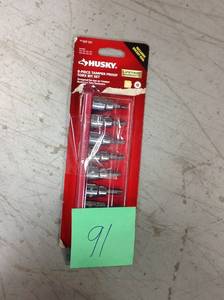 lot 91 image: Husky 38 in. Drive Tamper Proof Torx Bit Socket Set (8-Piece) in good condition