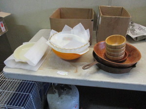 Vintage Kitchen Glassware Bowls