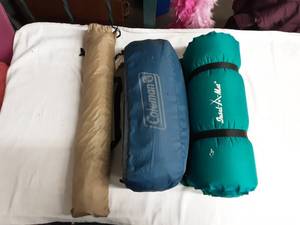 lot 33 image: Tent & 2-Sleeping PadMats