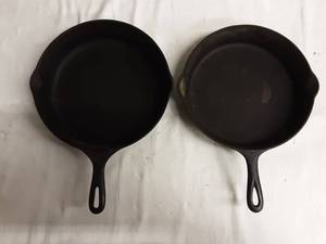 lot 50 image: 2-Cast Iron Skillets 1-Griswold, 1-Other