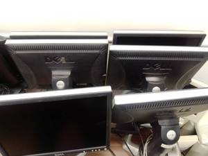 lot 969 image: Dell Computer 19in. Monitors. (6) with table