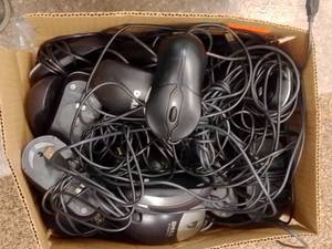 lot 974 image: Mouse Lot  DOZENS, appears mostly Dell, should be working.
