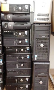 lot 984 image: Dell Computer Towers (14) Mostly working, some may be parts only.