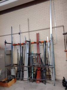 lot 920 image: 4 x 5 ft aluminum sheet, Racking and all Misc. Scrap Metal.