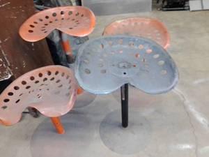 lot 925 image: Tractor Seat Shop Stool (4), great for welding