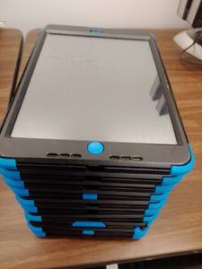 lot 1194 image: iPad Model A1432 Generation II (10) Blue Covers