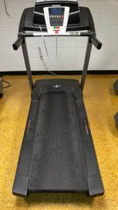 lot 1429 image: Nordic Track Treadmill, iPod Compatible.