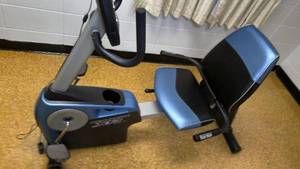 lot 1432 image: ProForm XP 400R Recumbent Exercise Cycle, with monitor