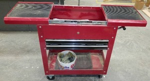 lot 811 image: Rolling Tool ChestCart with contents