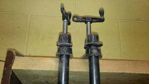 lot 1255 image: Hyundai Large Bar Clamps (2) 46in.