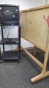 lot 1184 image: AV Cart with Contents, CorkboardWhite Board Stand.