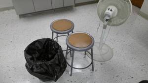 lot 964 image: Metal stools (2) oscillating fan, metal trash can.